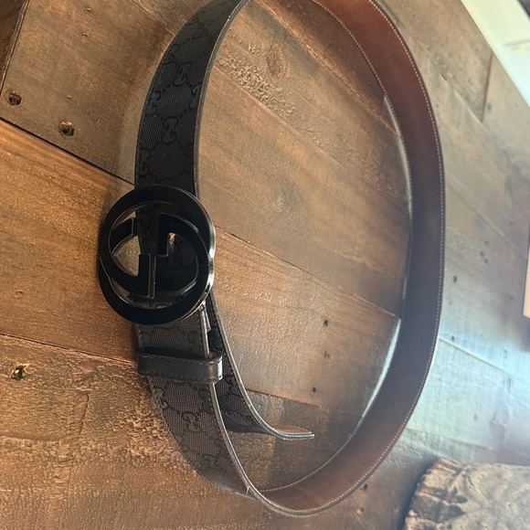 Gucci Brown Leather Strap - Picture 1 of 4